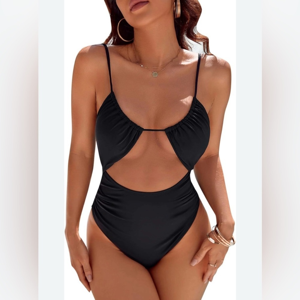 Black Cutout One-Piece Swimsuit Size Medium‎